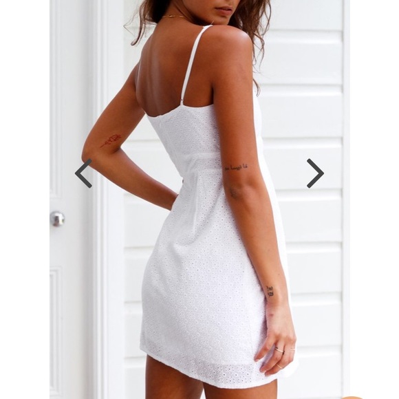 White mini dress - Picture 4 of 5